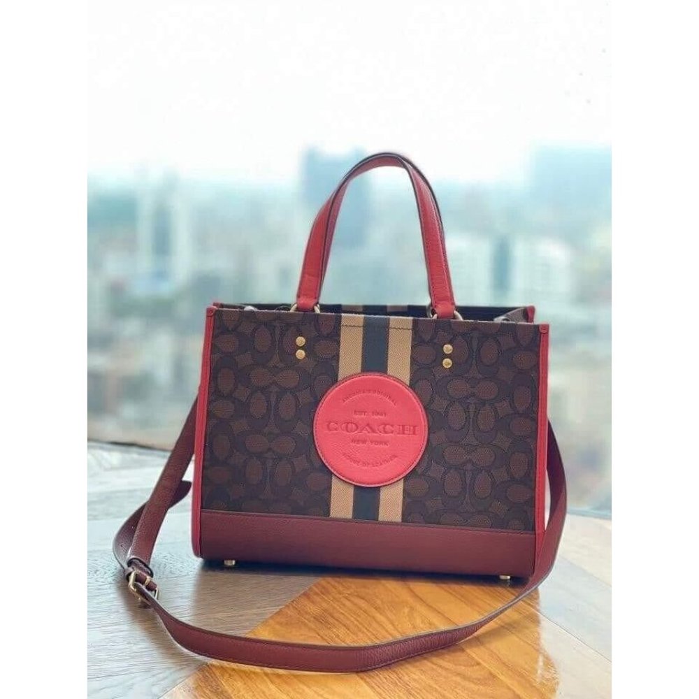 🍓Coach Dempsey Tote 22 Signature Jacquard Stripe Patch Strawberry Haze C7083